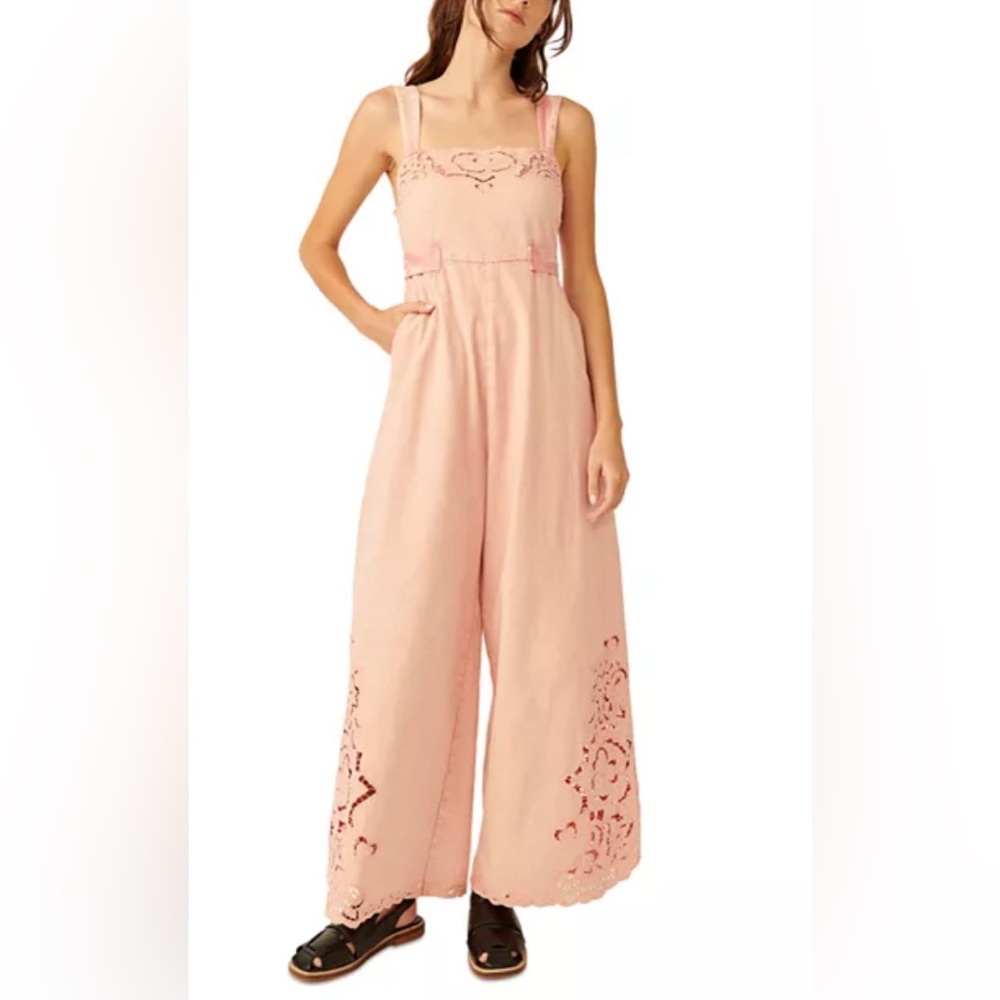 Free People Jumpsuit NWOT 
🎀Price Is Firm🎀